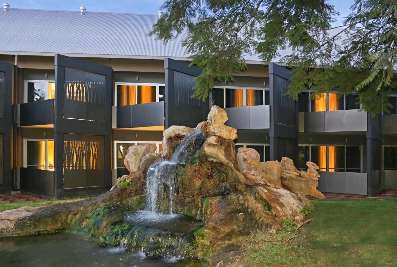 Kupferquelle Resort Τσουμέμπ Εξωτερικό φωτογραφία